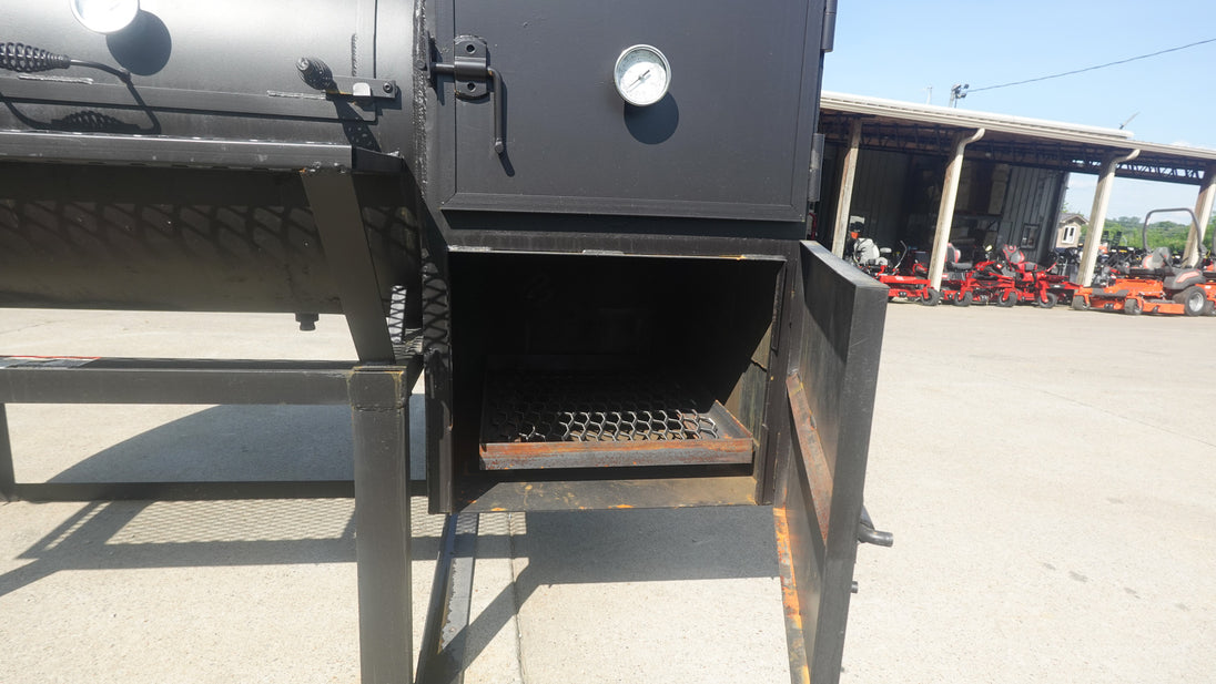 250  Gal  Patio Grill  Smoker Single Door With CounterWeight Warmer Box Racks
