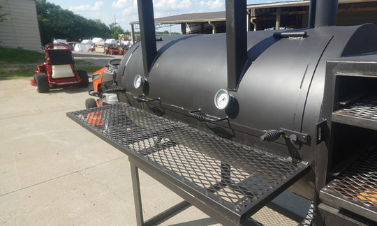 250  Gal  Patio Grill  Smoker Single Door With CounterWeight Front Prep Rack