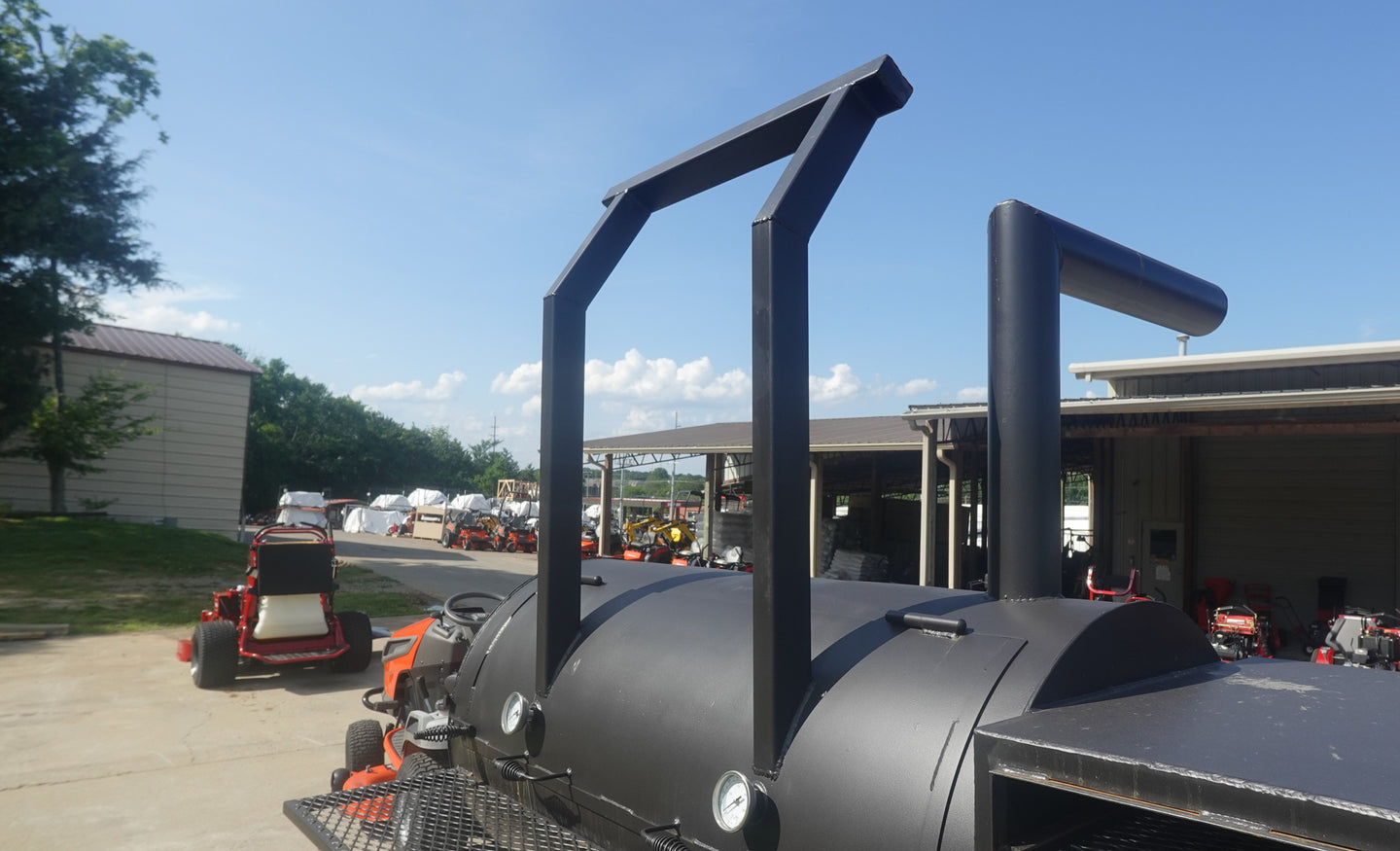 250  Gal  Patio Grill  Smoker Single Door With CounterWeight 