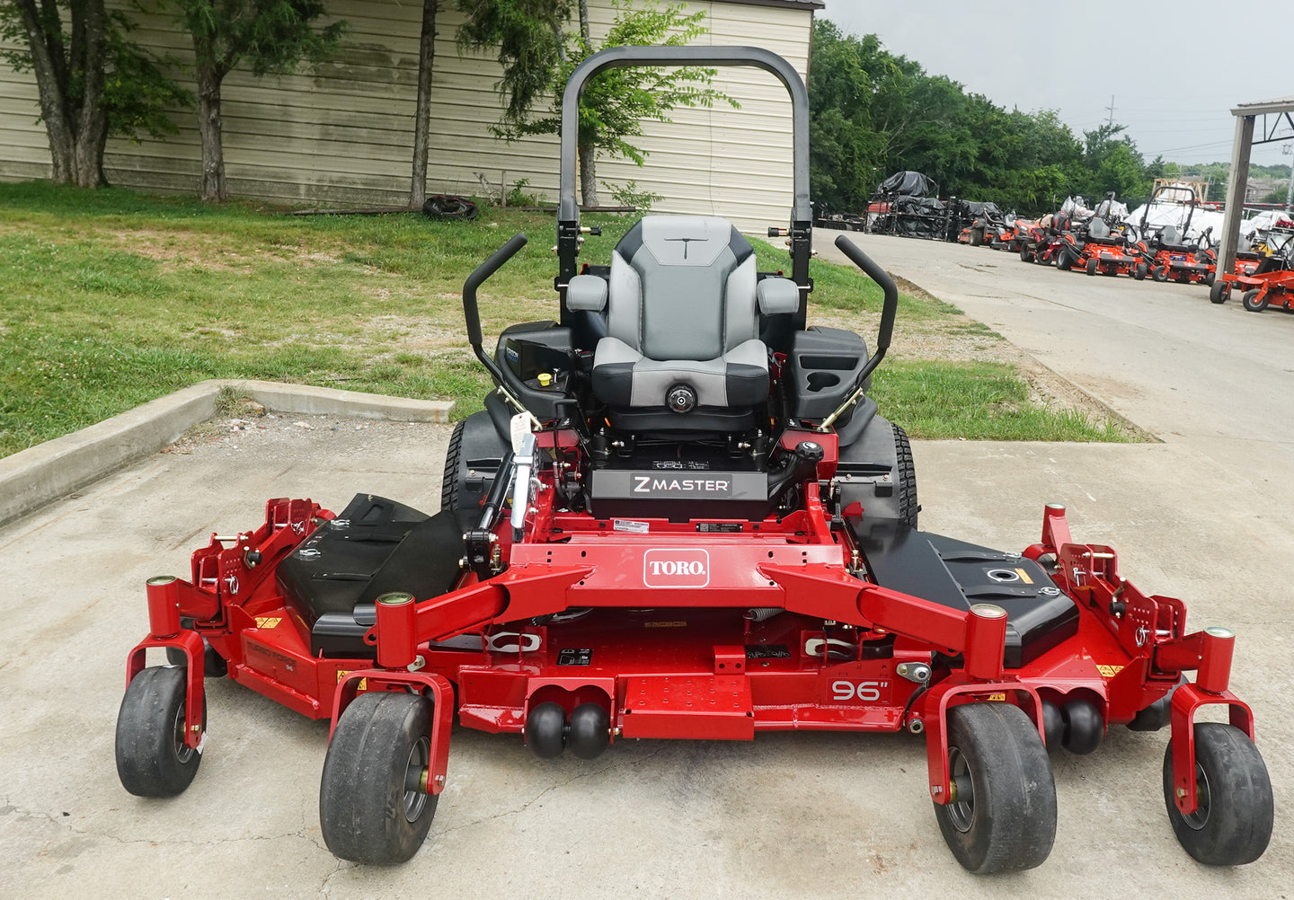 Toro 74090 96" 7500 Z Master Zero Turn Mower 38HP Kohler EFI Front