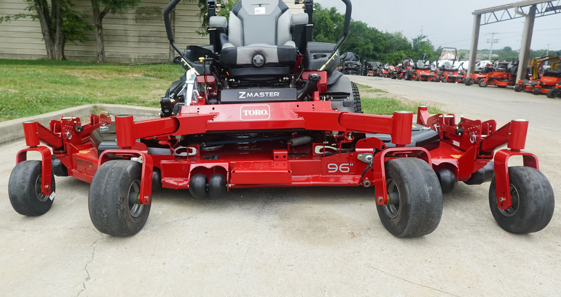 Toro 74090 96" 7500 Z Master Zero Turn Mower 38HP Kohler EFI Wheels