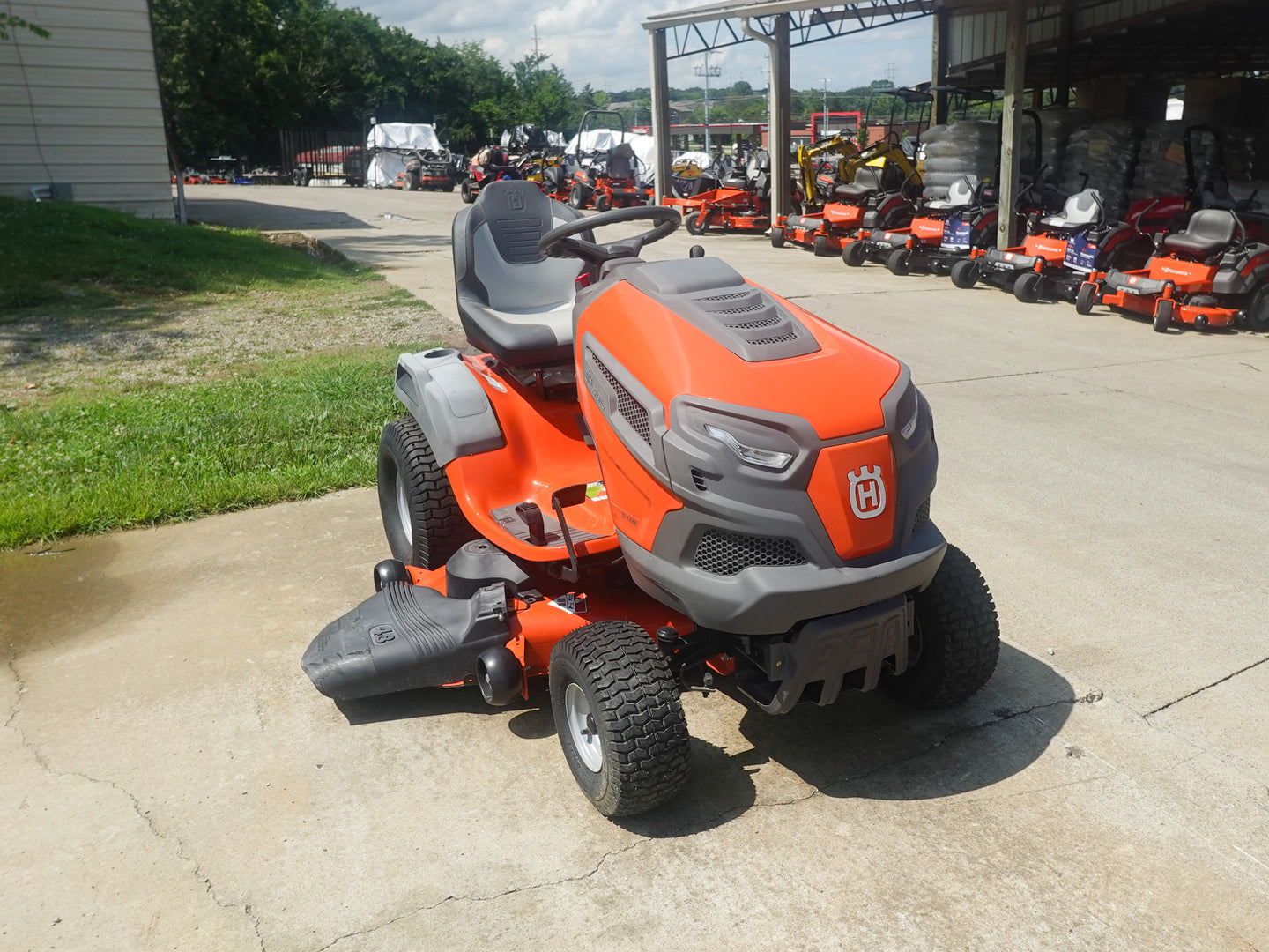 Husqvarna TS 148XK 48" Lawn Tractor 24HP KOH (Scratch and Dent 5274) - SLE Equipment - 4