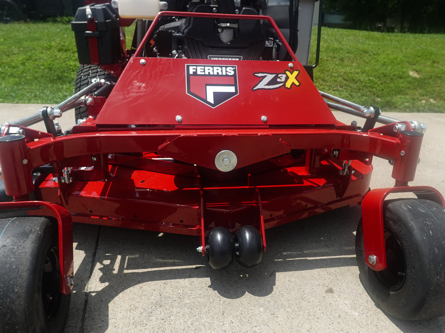 Ferris 5902169 52" SRS Z3X Stand-On Mower 37HP VAN BB EFI-ETC Front Deck