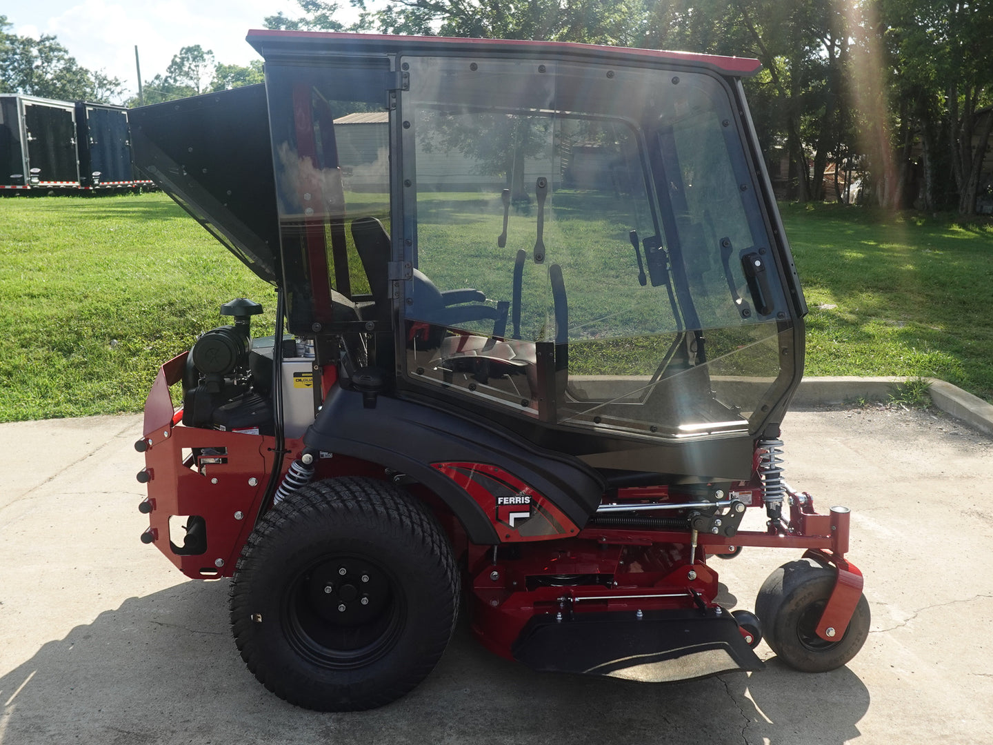 Ferris ISX3300 60" Zero Turn Mower with Curtis Premium Air-Conditioned Cab – Model 5902064 Right Side