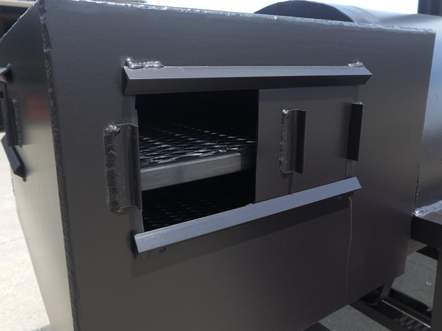 330 Gallon Charcoal Grill With Warming Box Smoke Outlet