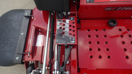 Ferris 5902078 60" ISX2200 Zero Turn Mower 28HP VAN EFI - SLE Equipment - 17