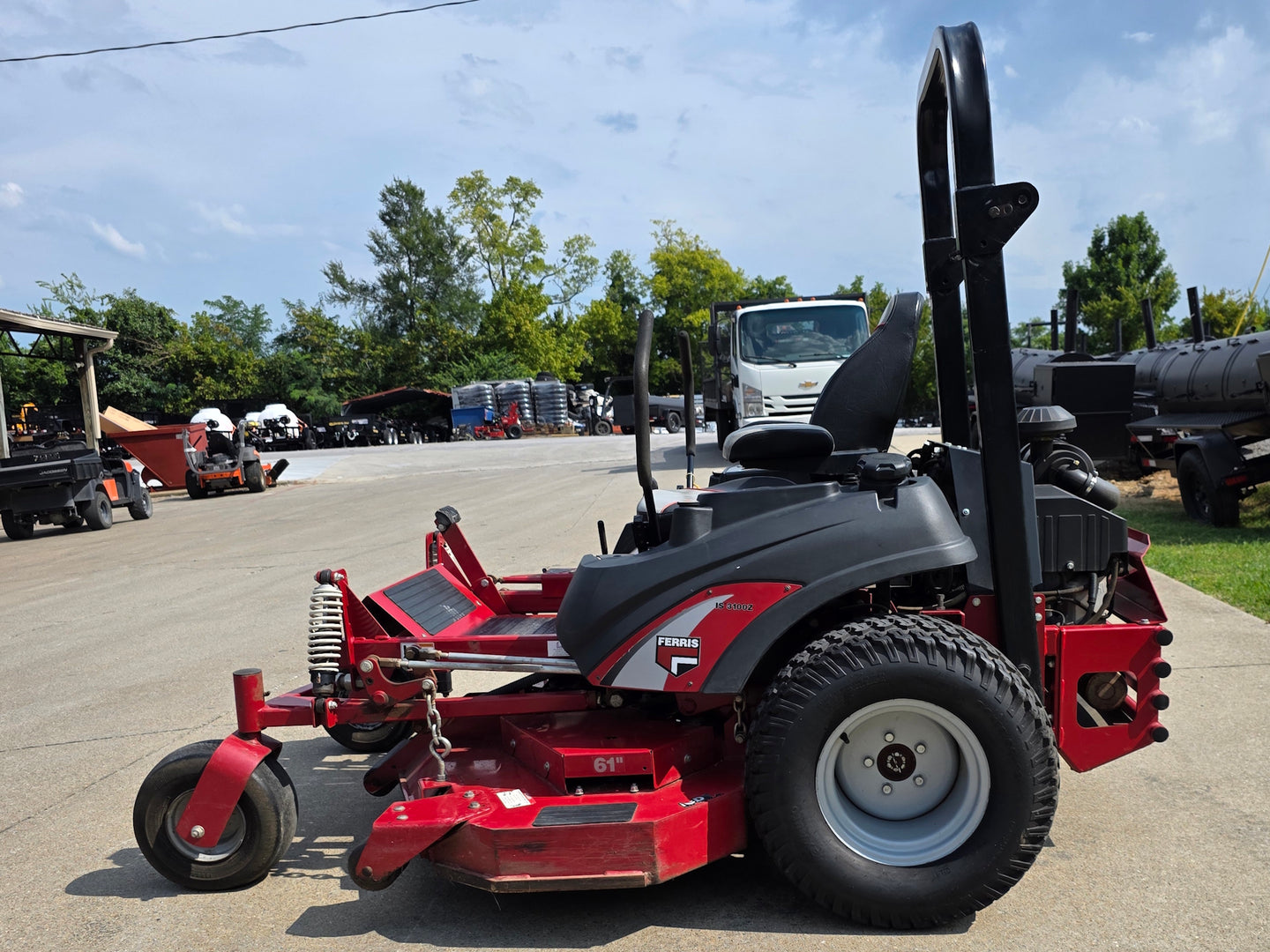 Demo Ferris IS3100Z 61" Zero Turn Mower (6539) Right side Picture 
