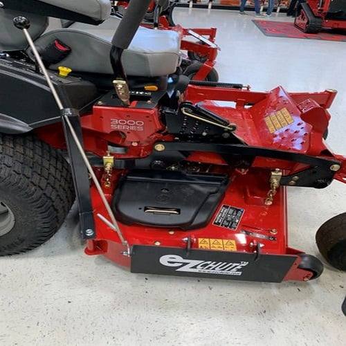 EZ chute TORO 60'' & 72'' Discharger Blocker for Zero turn Lawn Mower - SLE Equipment - 1