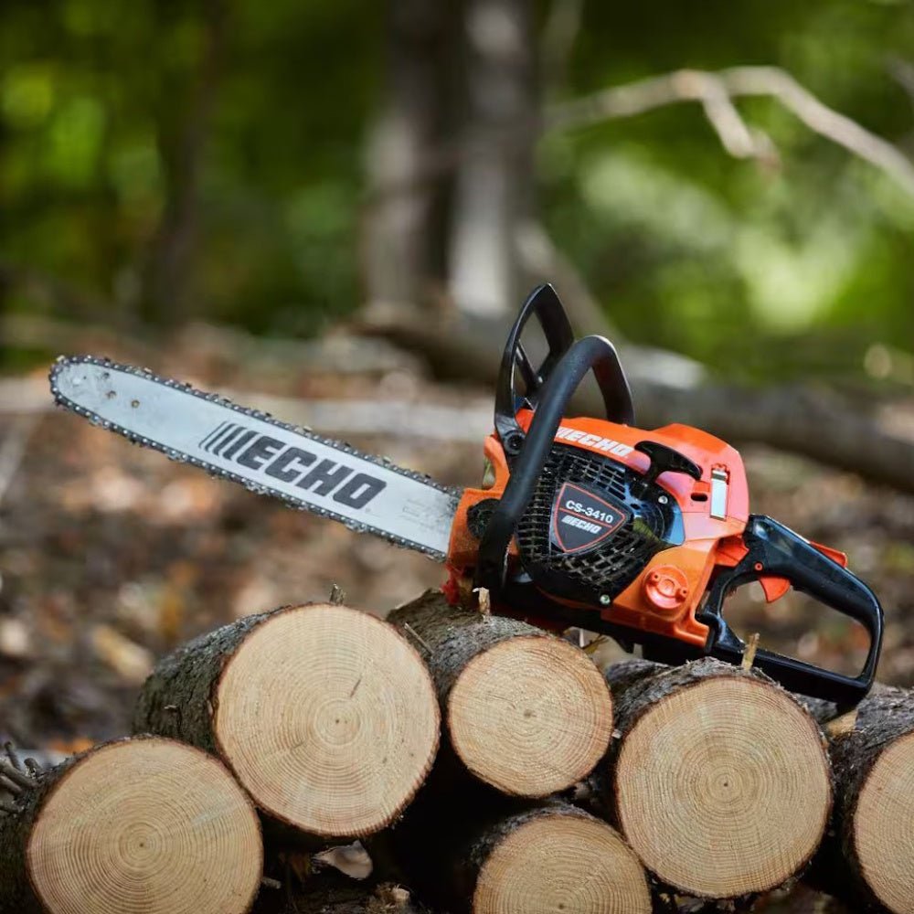 Echo CS-3410 14" Professional Lightweight Gas Chainsaw 34.4cc, Side View. 