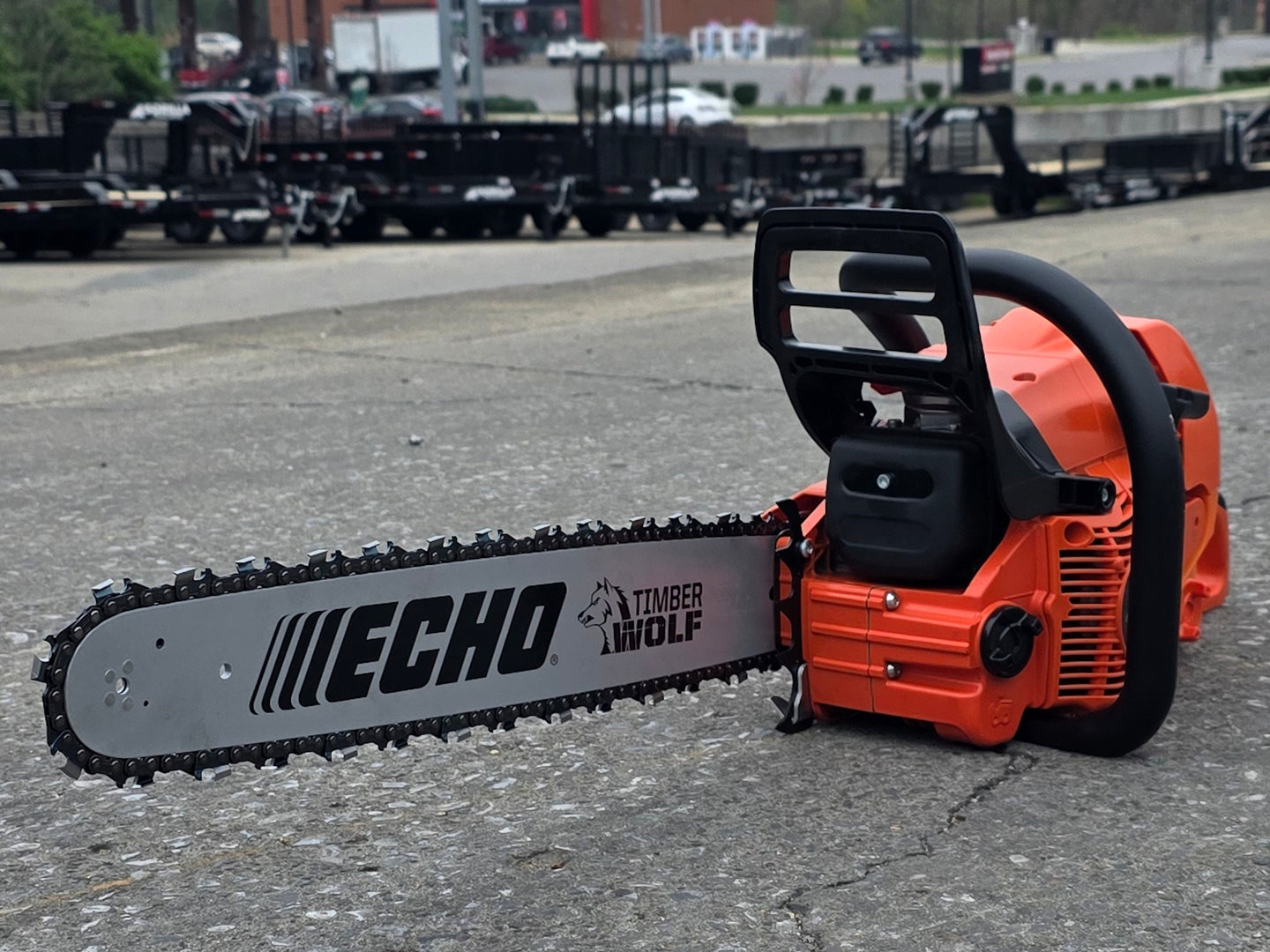 Echo CS-590 Timber Wolf 20" Chainsaw 59.8 cc Engine Front right-angle picture 