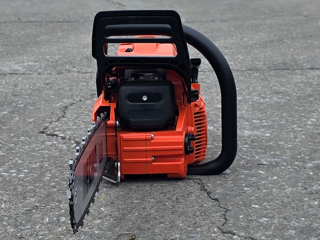 Echo CS-590 Timber Wolf 20" Chainsaw 59.8 cc Engine Front side picture 
