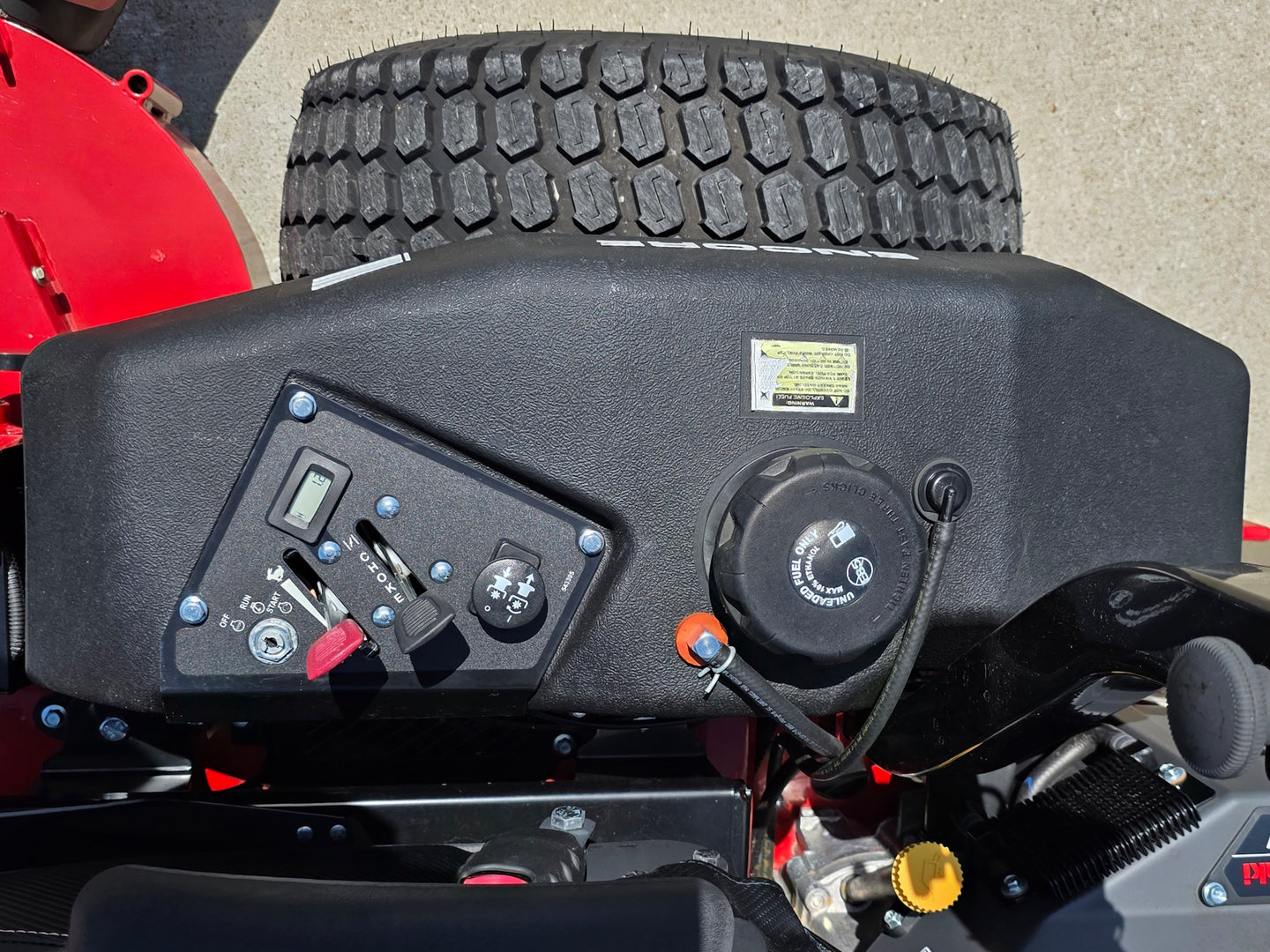 Encore Caliber EC60FX850V5X Zero Turn Mower 60" 27HP KAW Left side fuel tank picture 