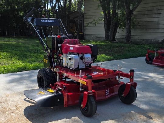 Encore EW32HE11 32" Commercial Walk Behind Mower 10.7HP Honda Front left angle picture 