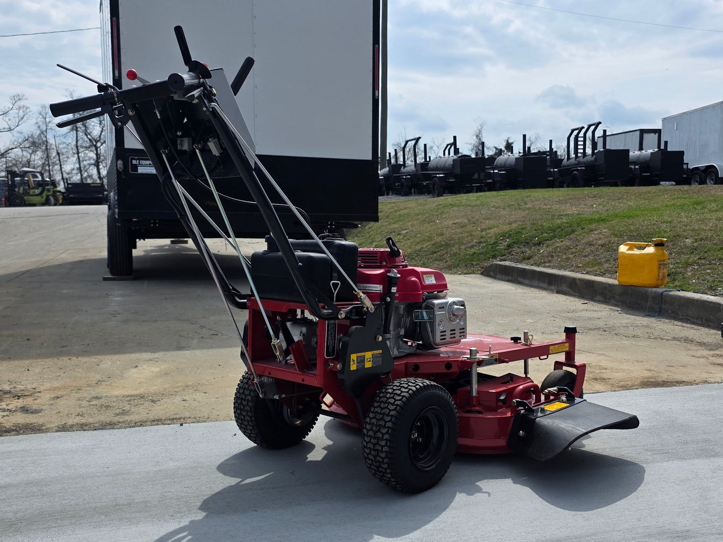 Encore EW32X11HD Commercial Walk Behind Mower 32" 10.5HP Honda Back right angle picture 