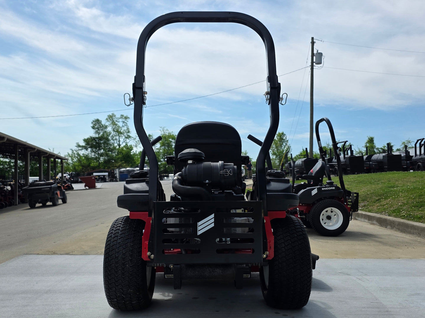 Encore Edge EE48X24LS32 48” Zero Turn Mower 24HP Back side picture 