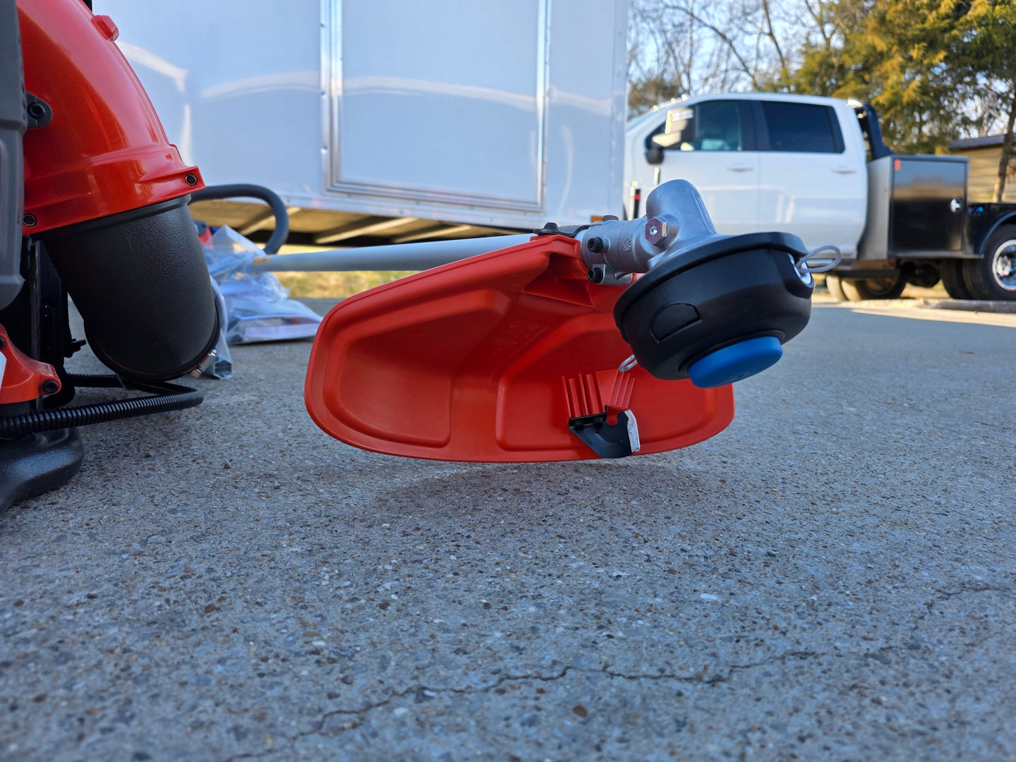 Ferris 5901891 FW45 52" Walk Behind Mower Encl Trailer Handheld Bundle trimmer head view picture