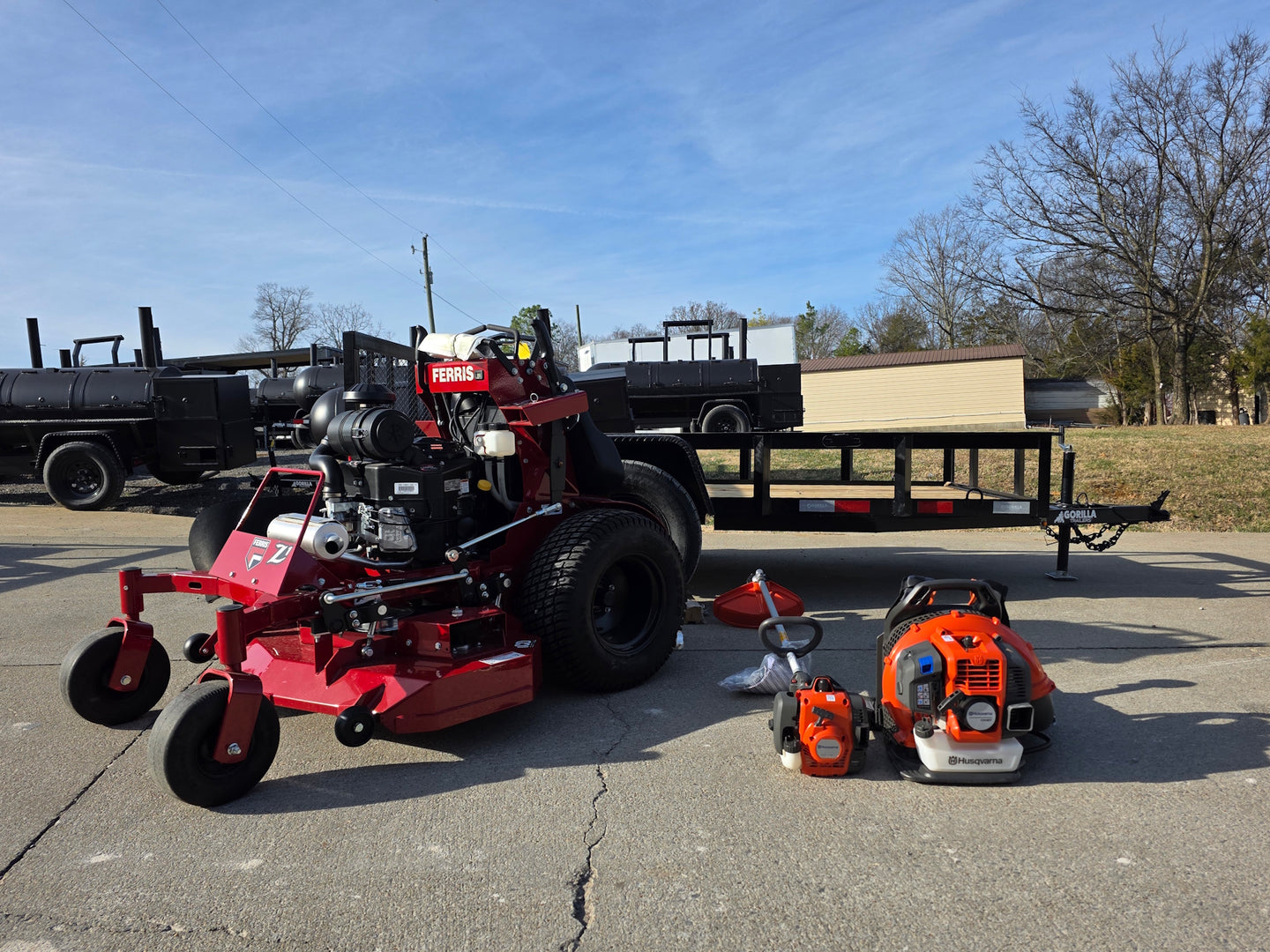 Ferris 5901940 SRSZ1 48" Stand On Mower 5x10 Utility Handheld Package front view picture 