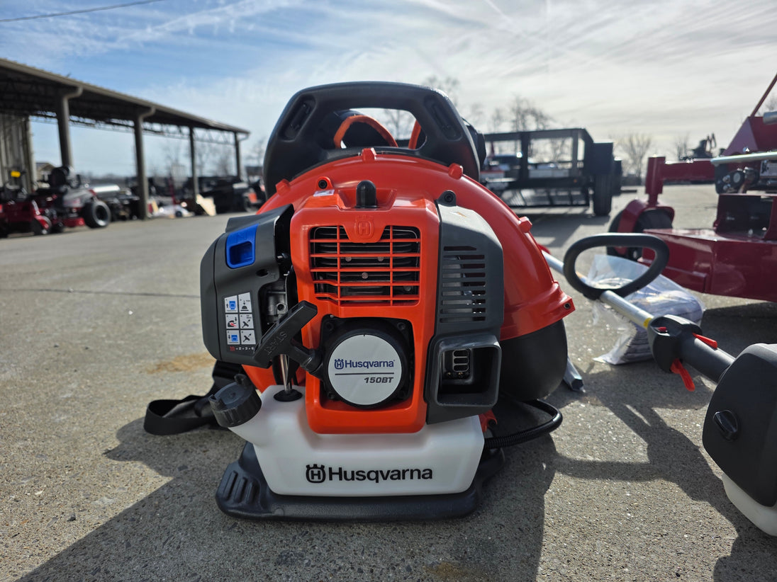 Ferris 5901940 SRSZ1 48" Stand On Mower Handheld Package (Instant Rebate Included back blower view picture 