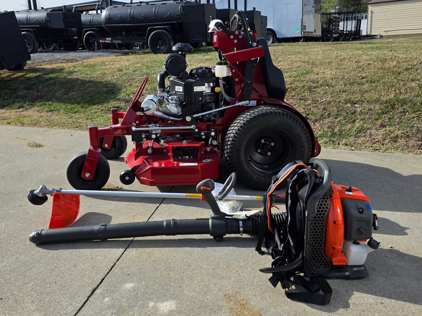 Ferris 5901940 SRSZ1 48" Stand On Mower Handheld Package (Instant Rebate Included) right side view picture