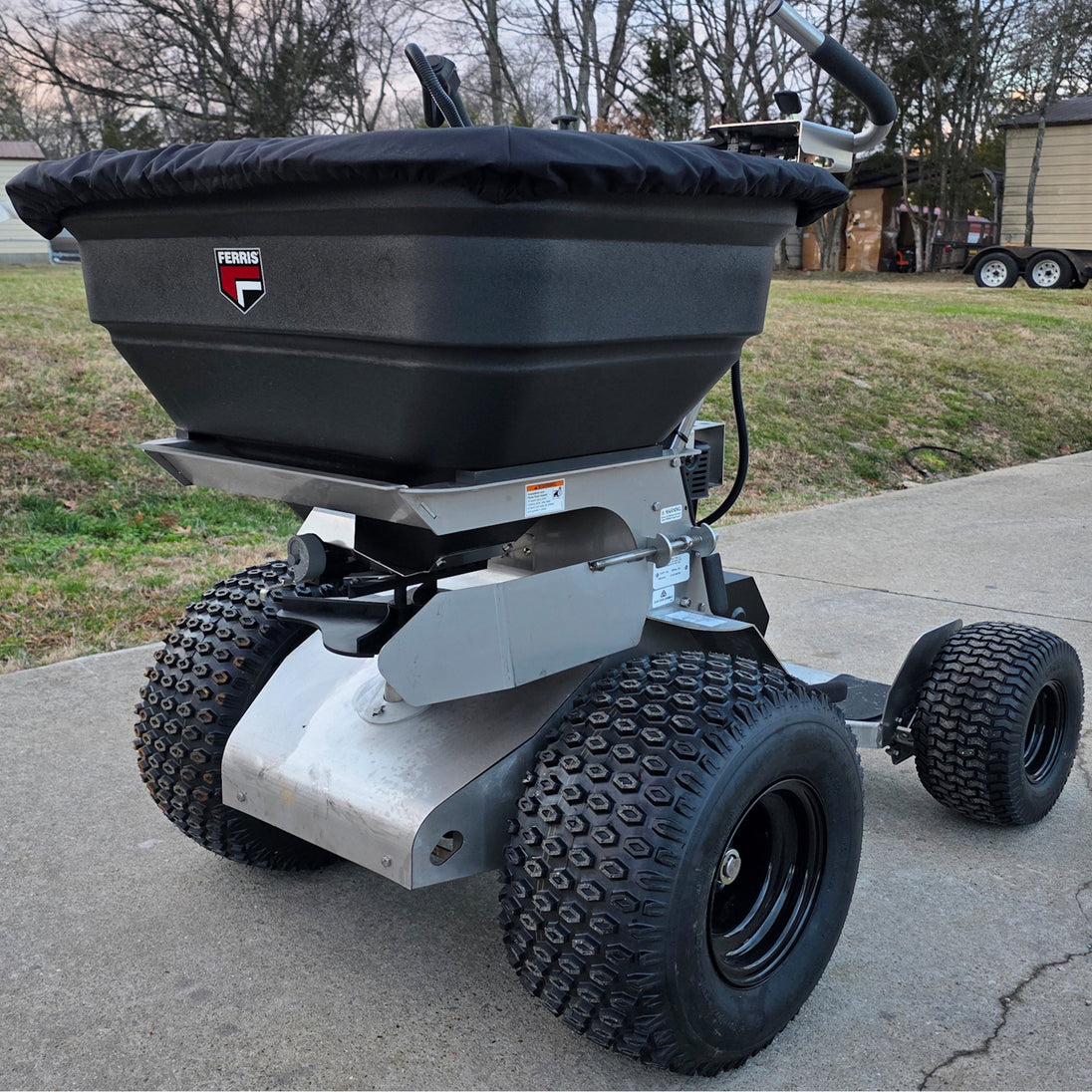 Ferris 5902000 Rover XC FS1200 Ride-On Spreader