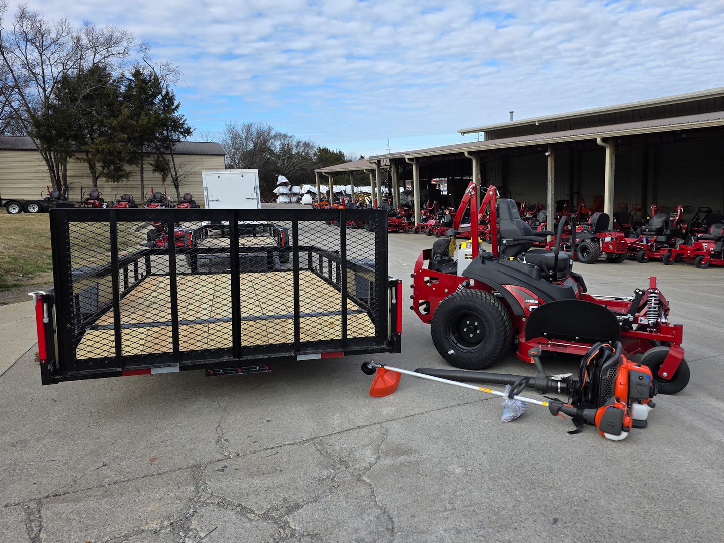 Ferris 5902064 ISX3300 60" Zero Turn Mower Utility Trailer Handheld Bundle left side view picture 