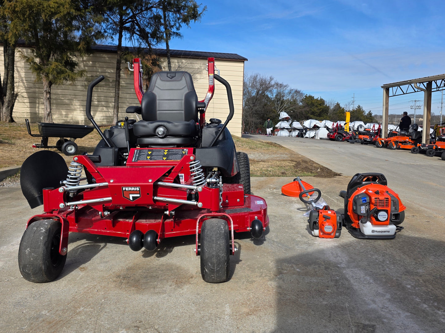 Ferris 5902078 ISX2200 60" Zero Turn Mower Handhelds Bundle (Instant Rebate Included) front view picture 