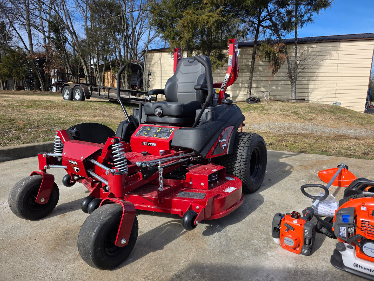 Ferris 5902078 ISX2200 60" Zero Turn Mower Handhelds Bundle (Instant Rebate Included) mower view picture 