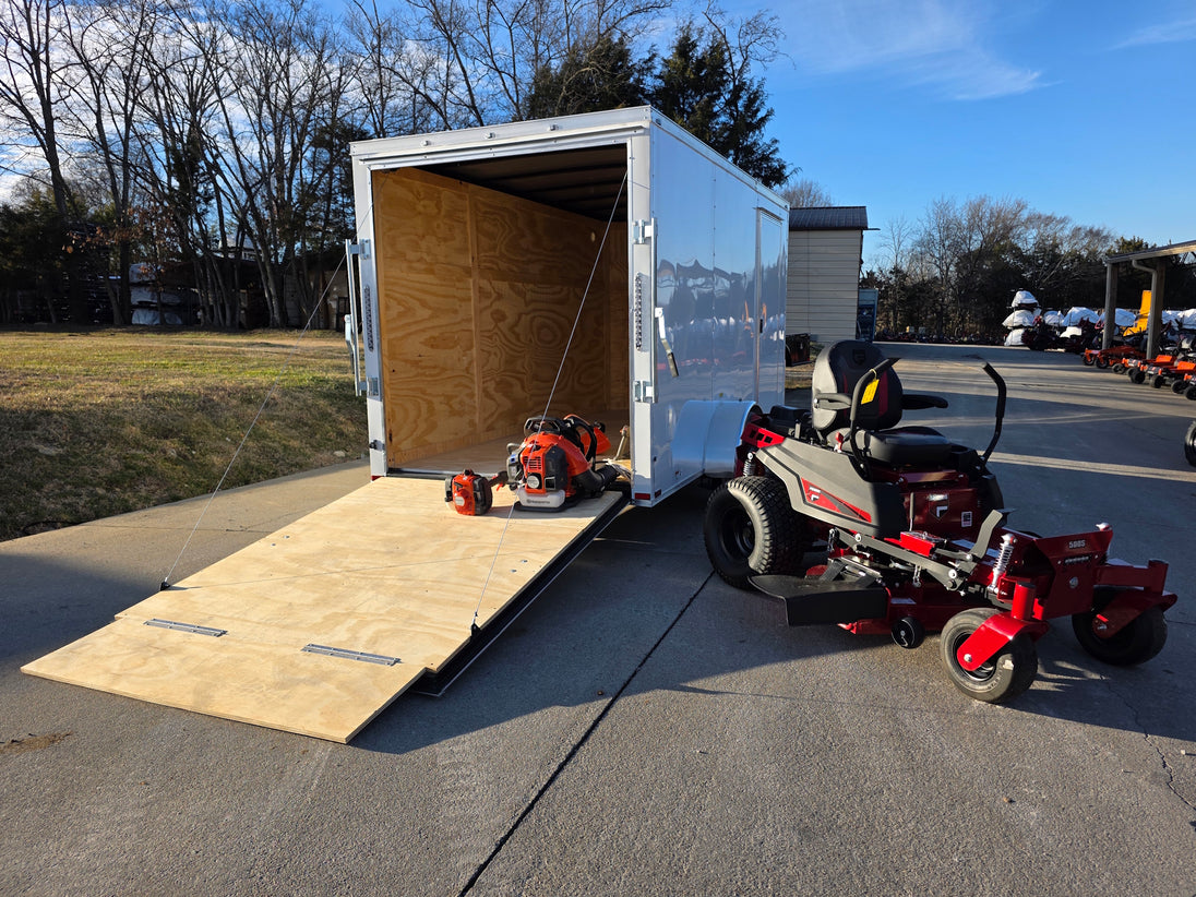 Ferris 5902101 500S 48" Zero Turn Mower Encl Trailer Handhelds Bundle left side view picture 