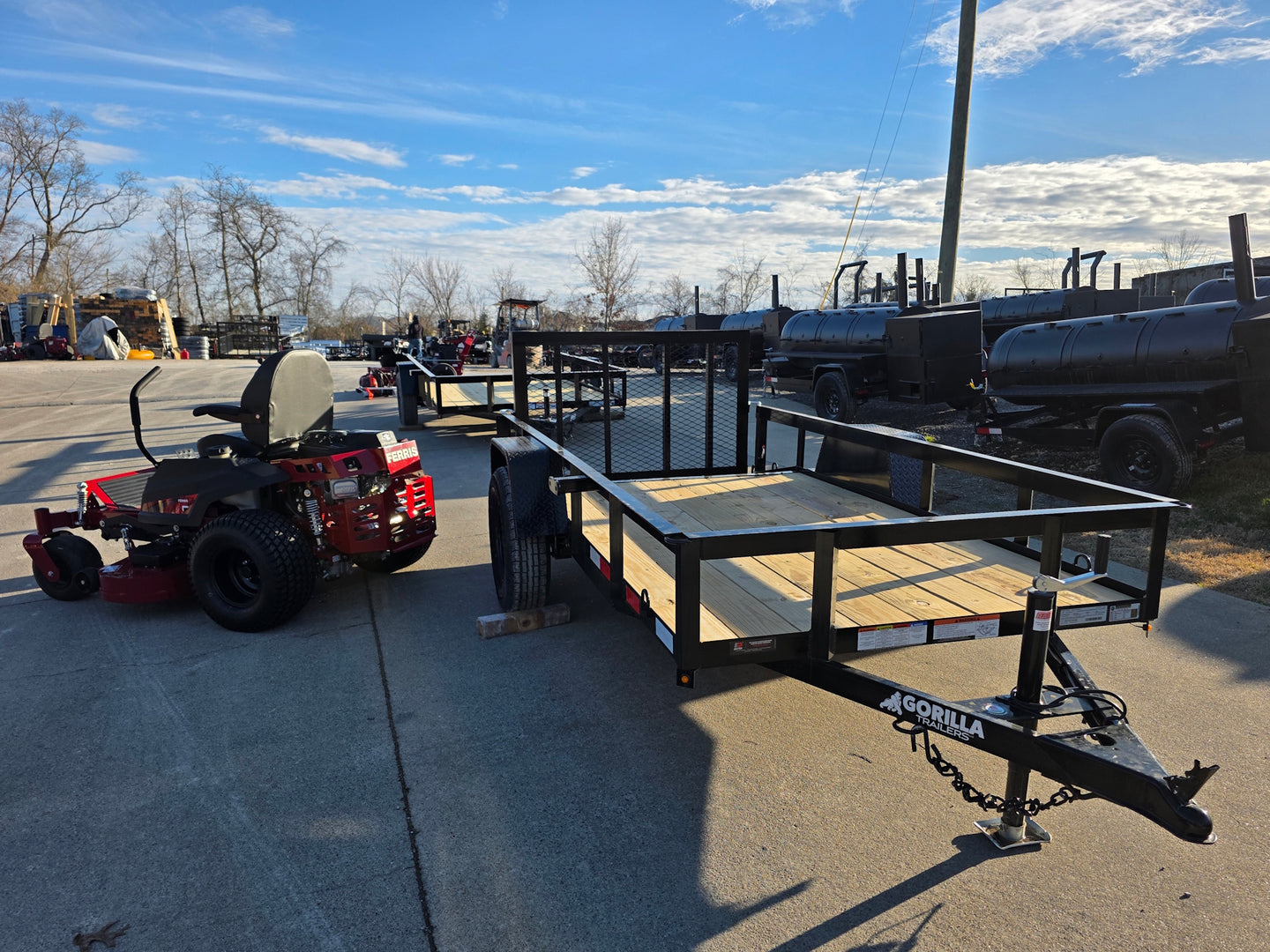 Ferris 5902101 500S 48" Zero Turn Mower Util Trailer Bundle right side view picture 