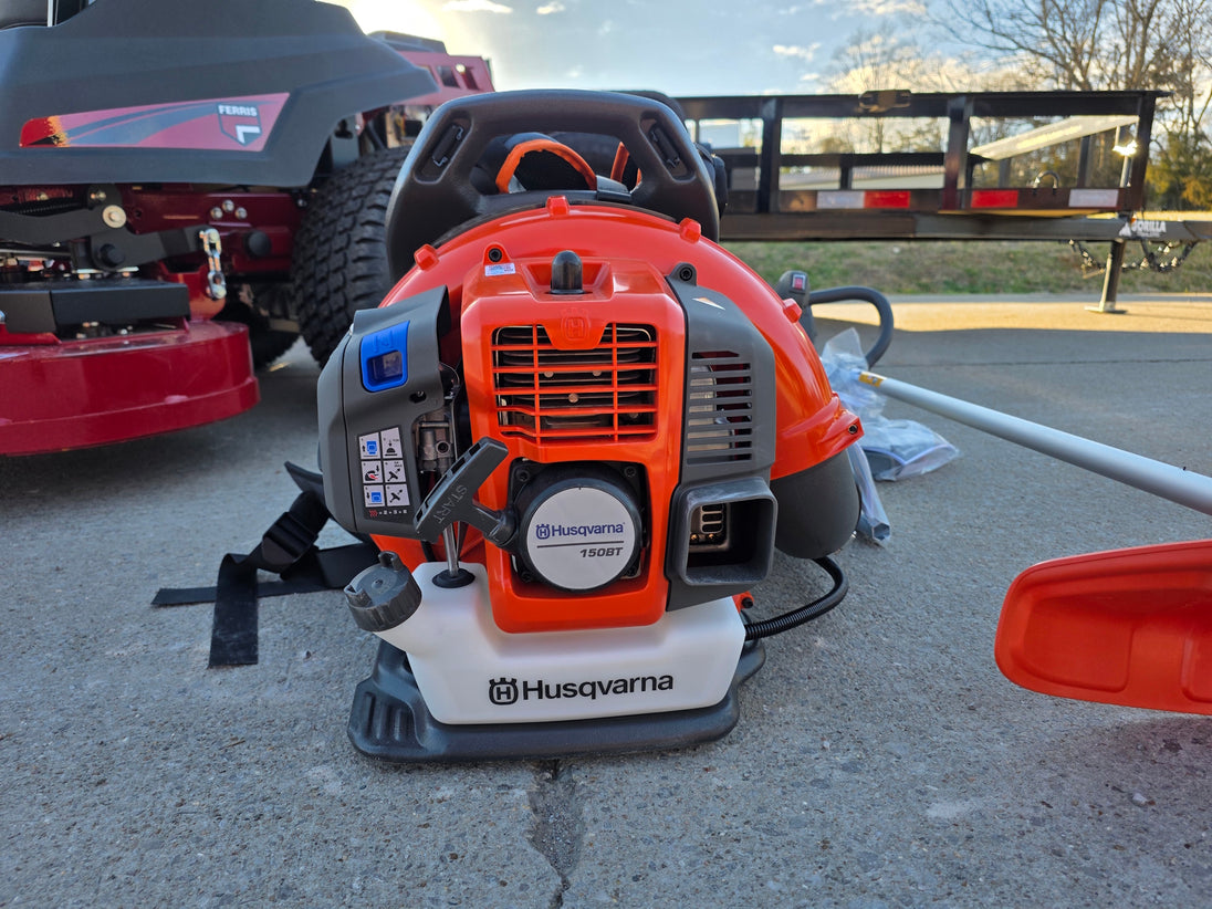 Ferris 5902101 500S 48" Zero Turn Mower Util Trailer Handhelds Bundle back blower view picture 