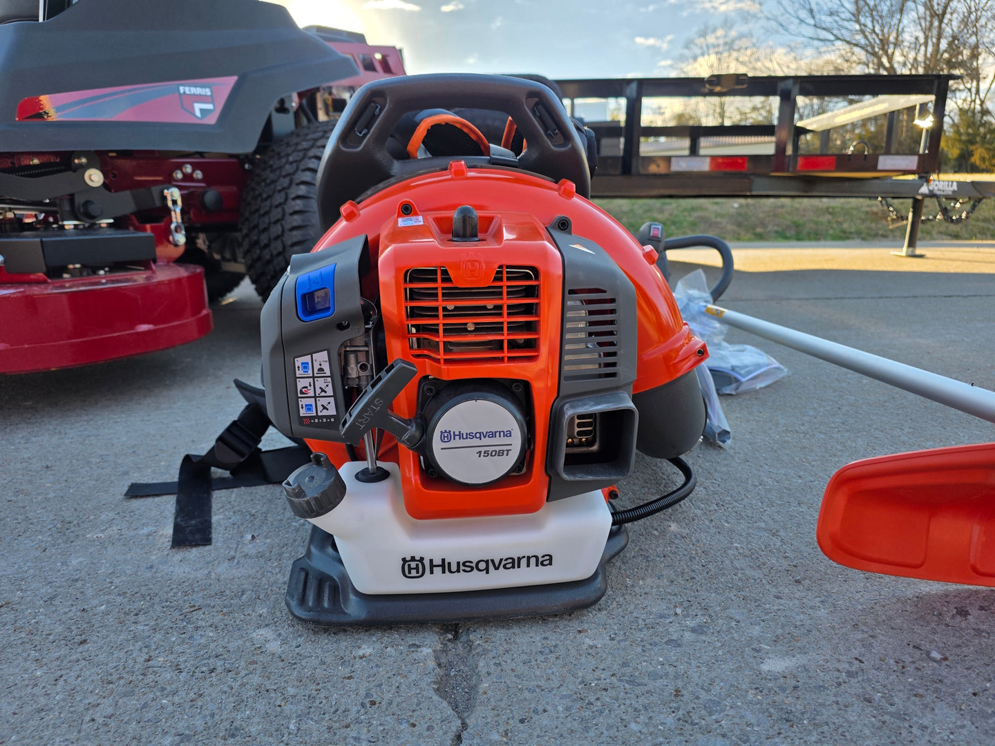 Ferris 5902101 500S 48" Zero Turn Mower Util Trailer Handhelds Bundle back blower view picture 