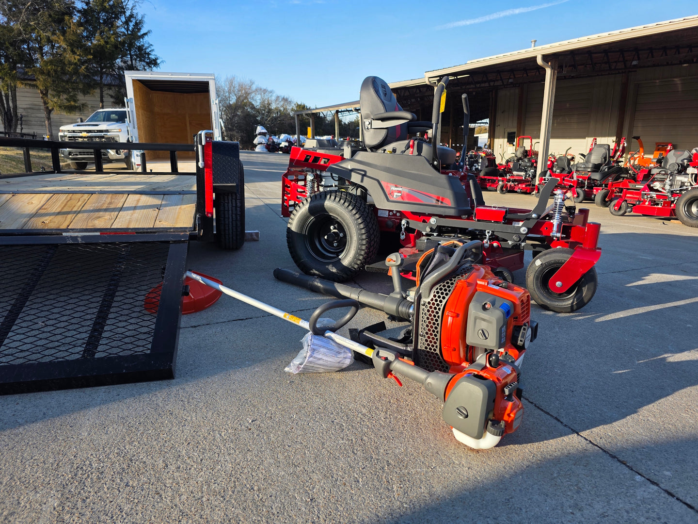 Ferris 5902101 500S 48" Zero Turn Mower Util Trailer Handhelds Bundleside hand held view picture 