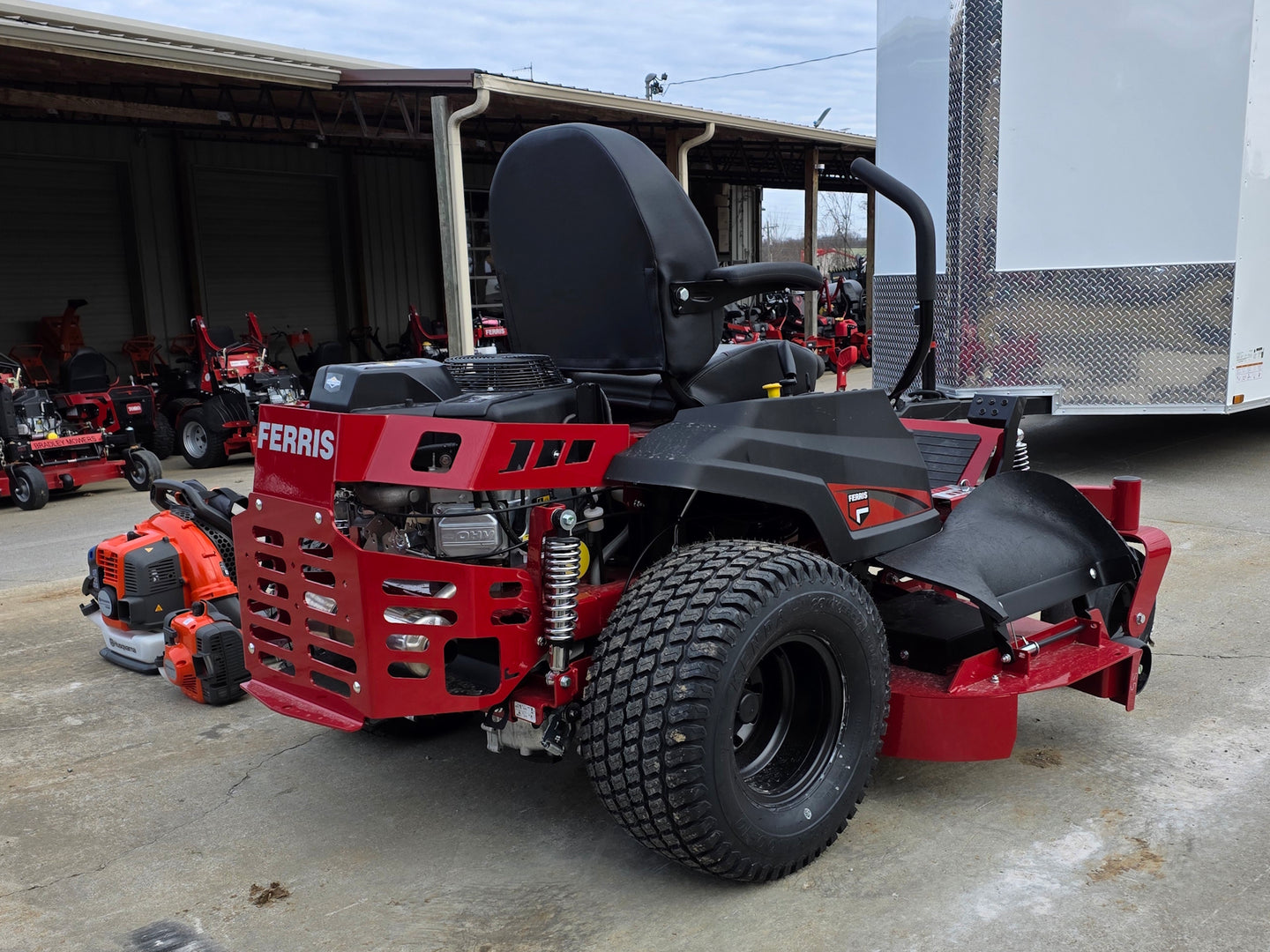 Ferris 5902103 61" 500S Zero Turn Mower Handheld Package back right angled view picture 