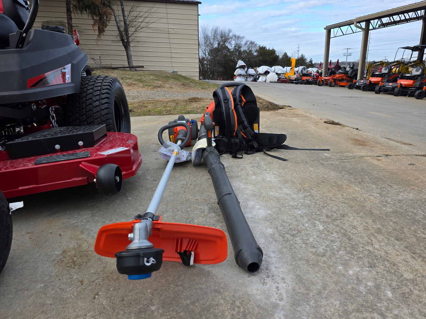 Ferris 5902103 61" 500S Zero Turn Mower Handheld Package front hand held view picture 