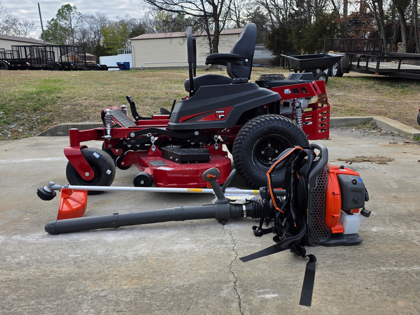 Ferris 5902103 61" 500S Zero Turn Mower Handheld Package right side view picture 