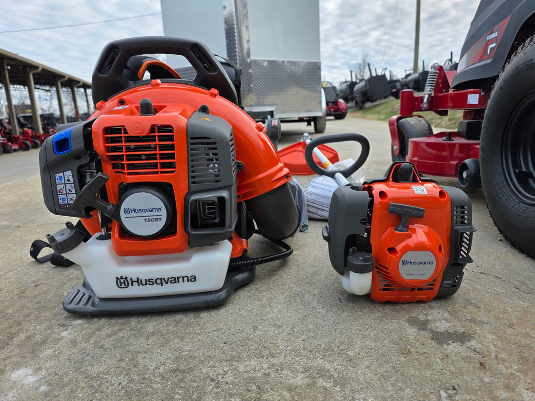 Ferris 5902144 42" 300S Zero Turn Mower Handheld Bundle back hand held view picture 