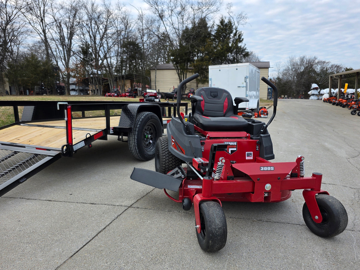 Ferris 5902144 42" 300S Zero Turn Mower Util Trailer Bundle left mower view picture 