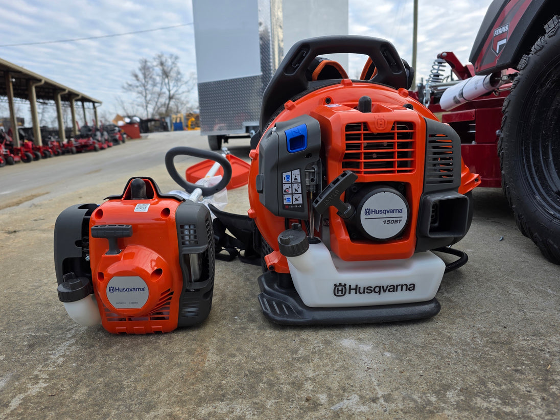 Ferris 5902154 52" ISX800 Commercial Zero Turn Mower Handheld Bundle back hand held view picture 