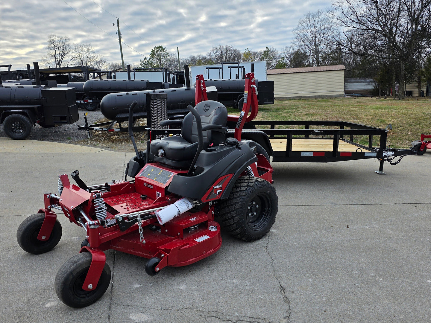Ferris 5902154 52" ISX800 Commercial Zero Turn Mower Utility Trailer Bundle front low view picture 
