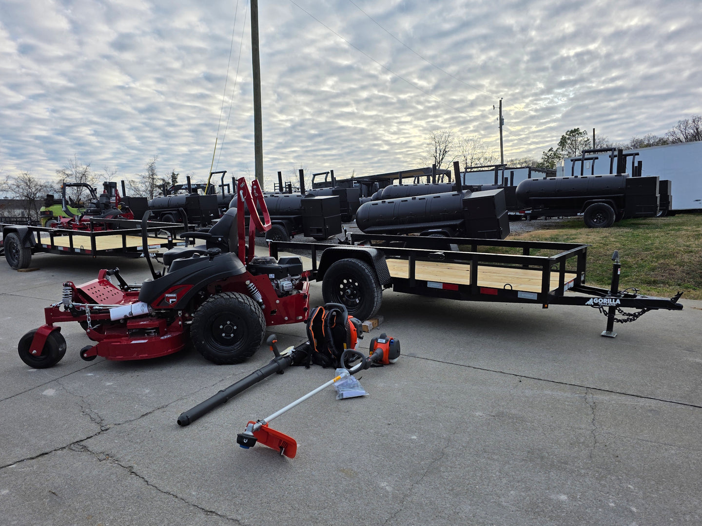 Ferris 5902154 52" ISX800 Commercial Zero Turn Mower Utility Trailer Handheld Bundle right angled view picture