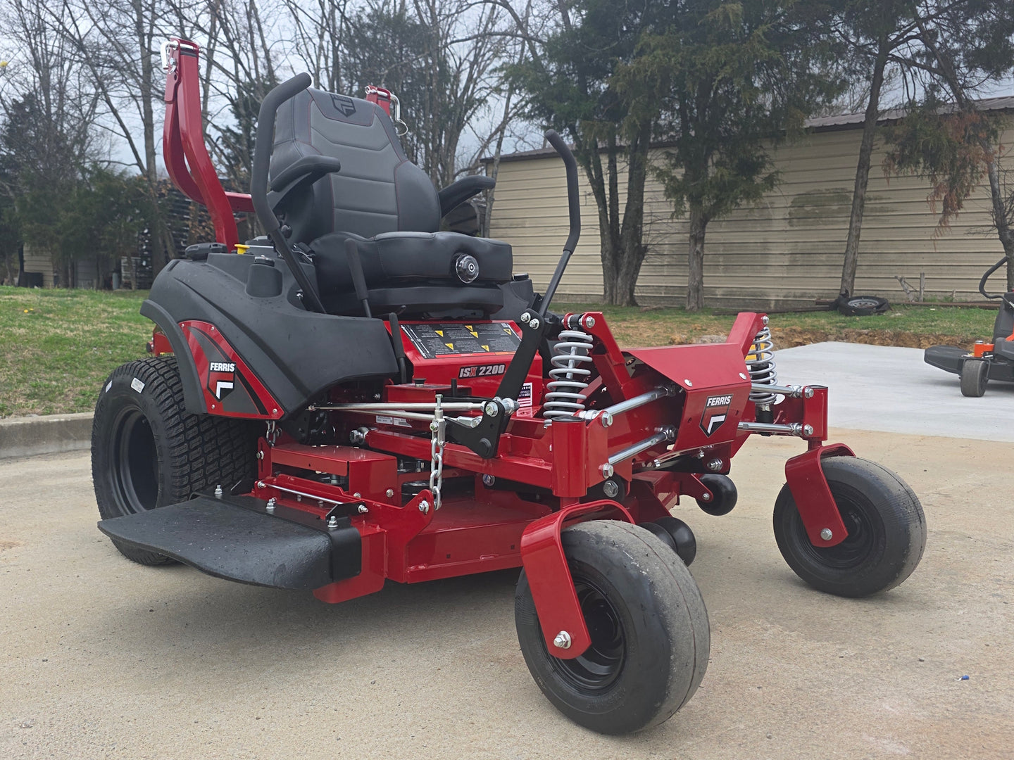 Ferris 5902157 ISX 2200 Zero Turn Mower 52" 28HP Vanguard (Instant Rebate Included) Front left angle picture 