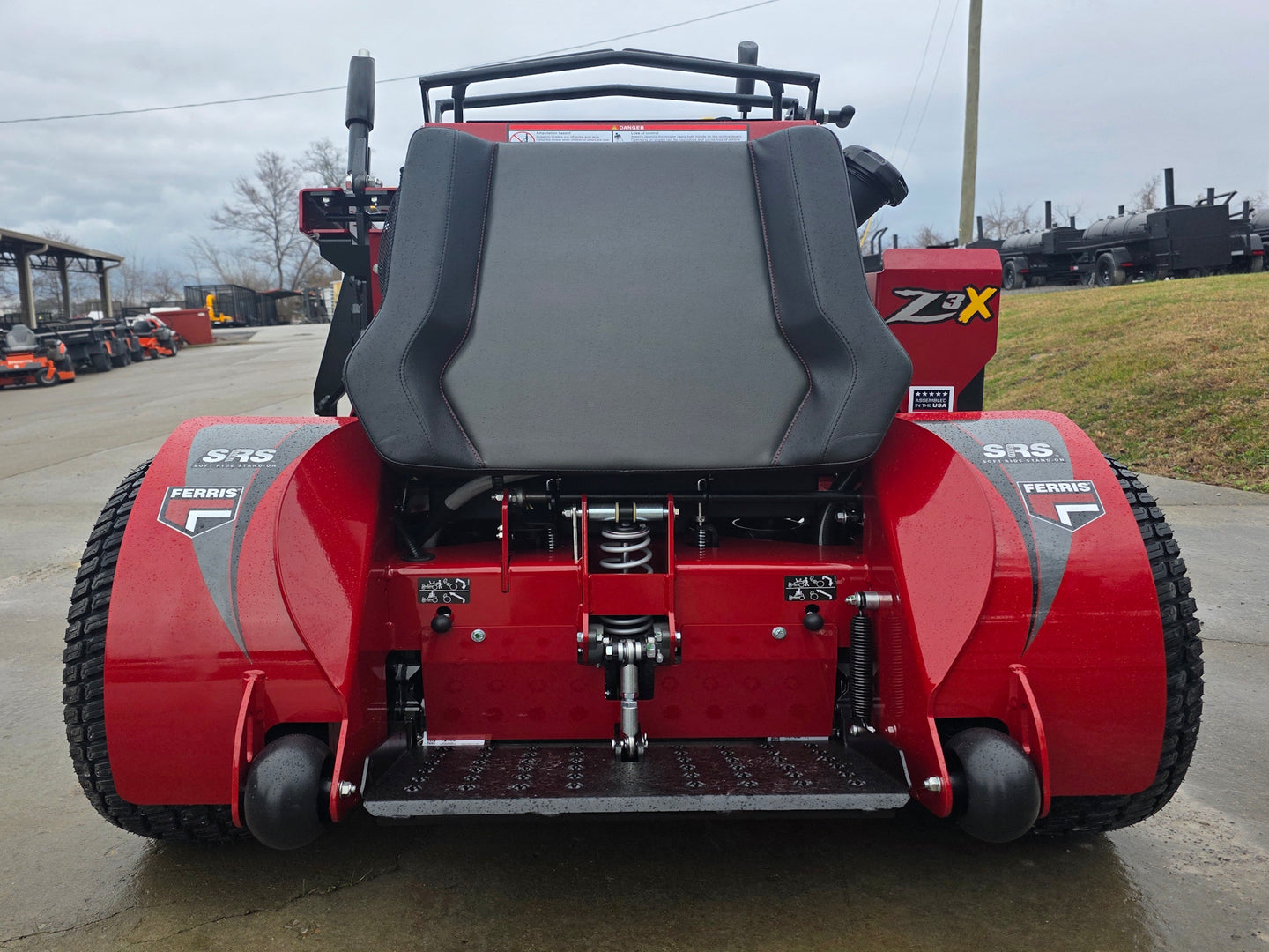 Ferris 5902217 SRS Z3X Soft Ride 52"Stand-On Mower 40HP Vanguard (Instant Rebate Included) back view picture 