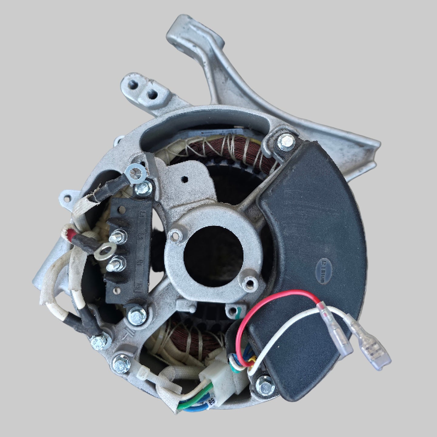 Generac Genuine Part 0K0755 ALT 8000W ALUMINUM BRUSH TYPE top view picture 