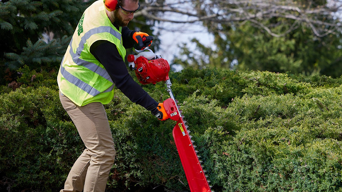 Shindaiwa HT235 Commercial Grade Single - Sided Gas 38" Hedge Trimmer 21.2cc - SLE Equipment - 3