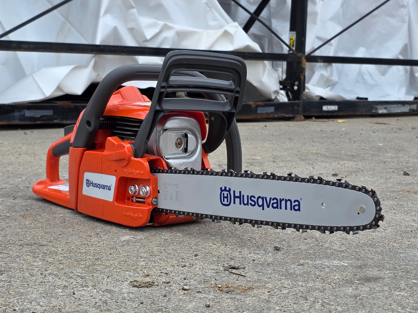 Husqvarna 120 II 38cc X-Torq .050 Gauge 16" Chainsaw (Unboxed) front left angled view picture 