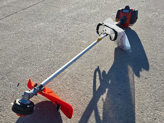 Husqvarna 122LX 17" Straight Shaft Gas Trimmer String Trimmer 22cc 2-Cycle (Unboxed) angled view picture 