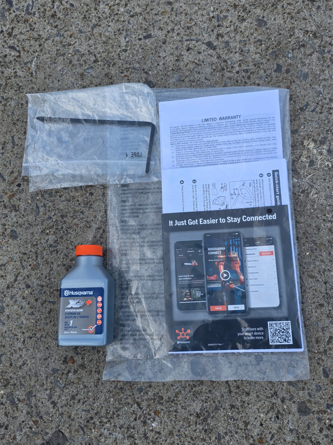 Husqvarna 122L Gas Straight Shaft String Trimmer 22cc Engine (Unboxed) accessory picture 