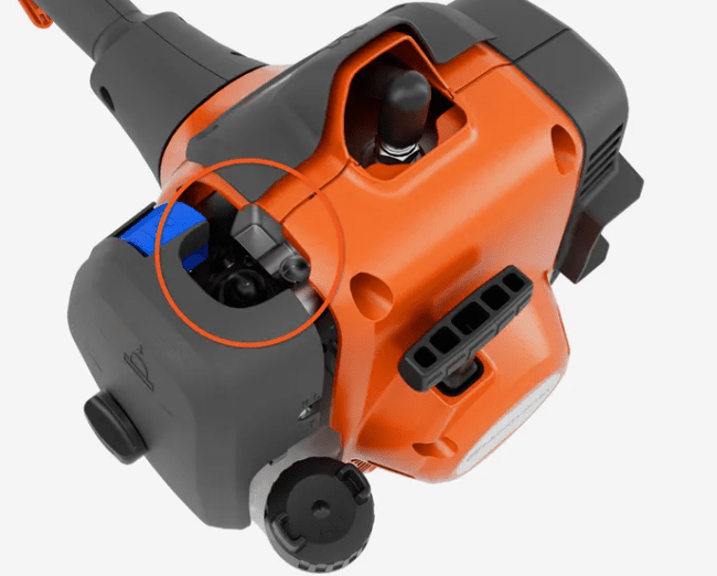 Husqvarna 122RJ Brush Cutter with 21.7 Cubic Centimeter Engine, 10.58 Pounds, Straight Shaft – New.Starter View. 