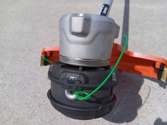 Husqvarna 220iL Battery Operated String Trimmer (Battery and Charger Included) Open Box - SLE Equipment - 18