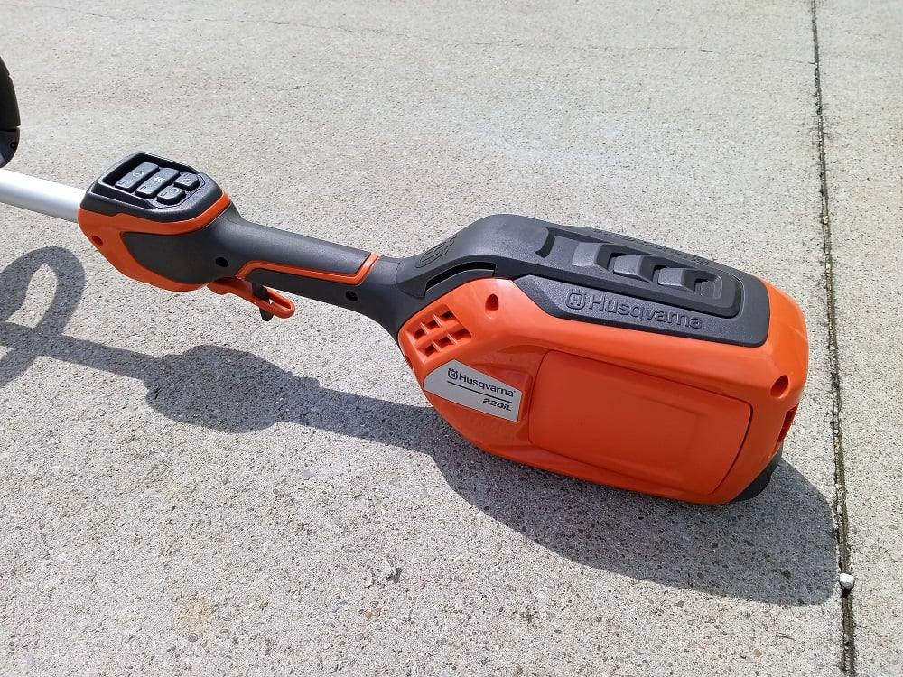 Husqvarna 220iL Battery Operated String Trimmer (Battery and Charger Included) Open Box - SLE Equipment - 11